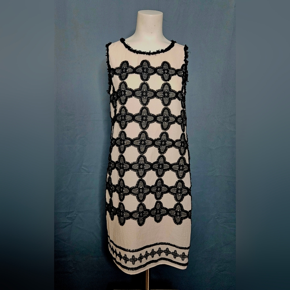 Max Studio Specialty Products M.S.S.P. Black Embroidered Shift Dress Size S